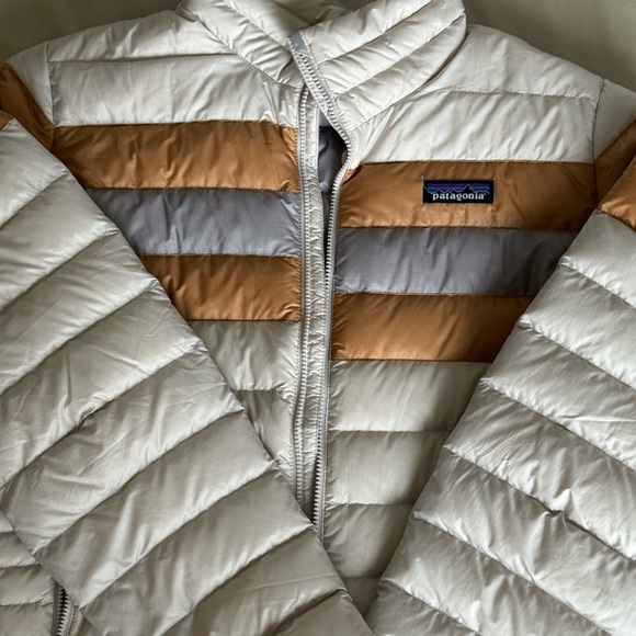 Patagonia Jackets & Blazers - Patagonia Down Women’s Jacket